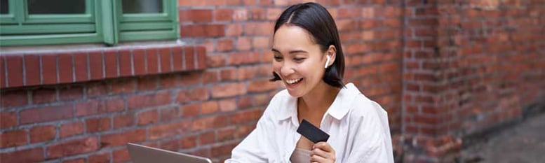 Using-a-credit-card-wisely-will-help-you-build-credit